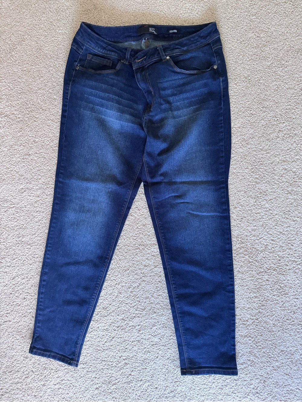 1822 Denim Skinny Jeans in Dark Blue Wash